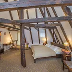 Hotel Cerny Slon