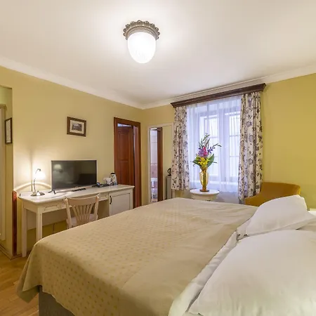 Cerny Slon Prague