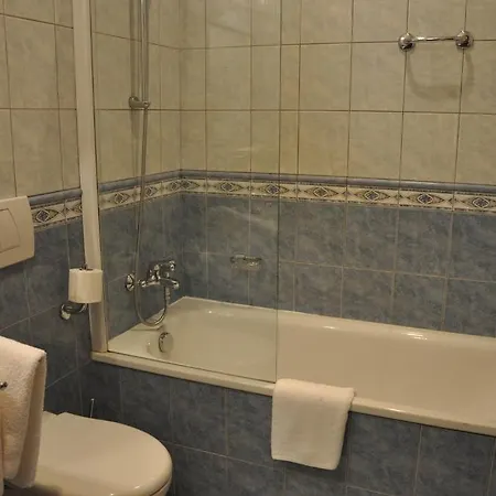 Hotel Cerny Slon