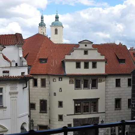 ツェルニー スロン