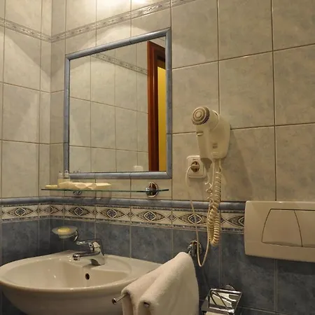 Hotel Cerny Slon