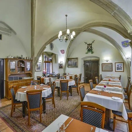Cerny Slon 4* Prague