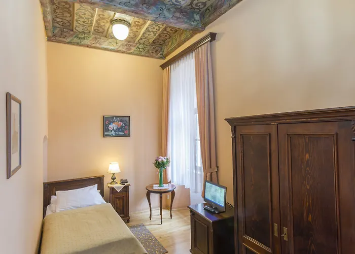 Cerny Slon Hotell 4*