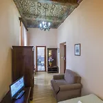 Cerny Slon 4*